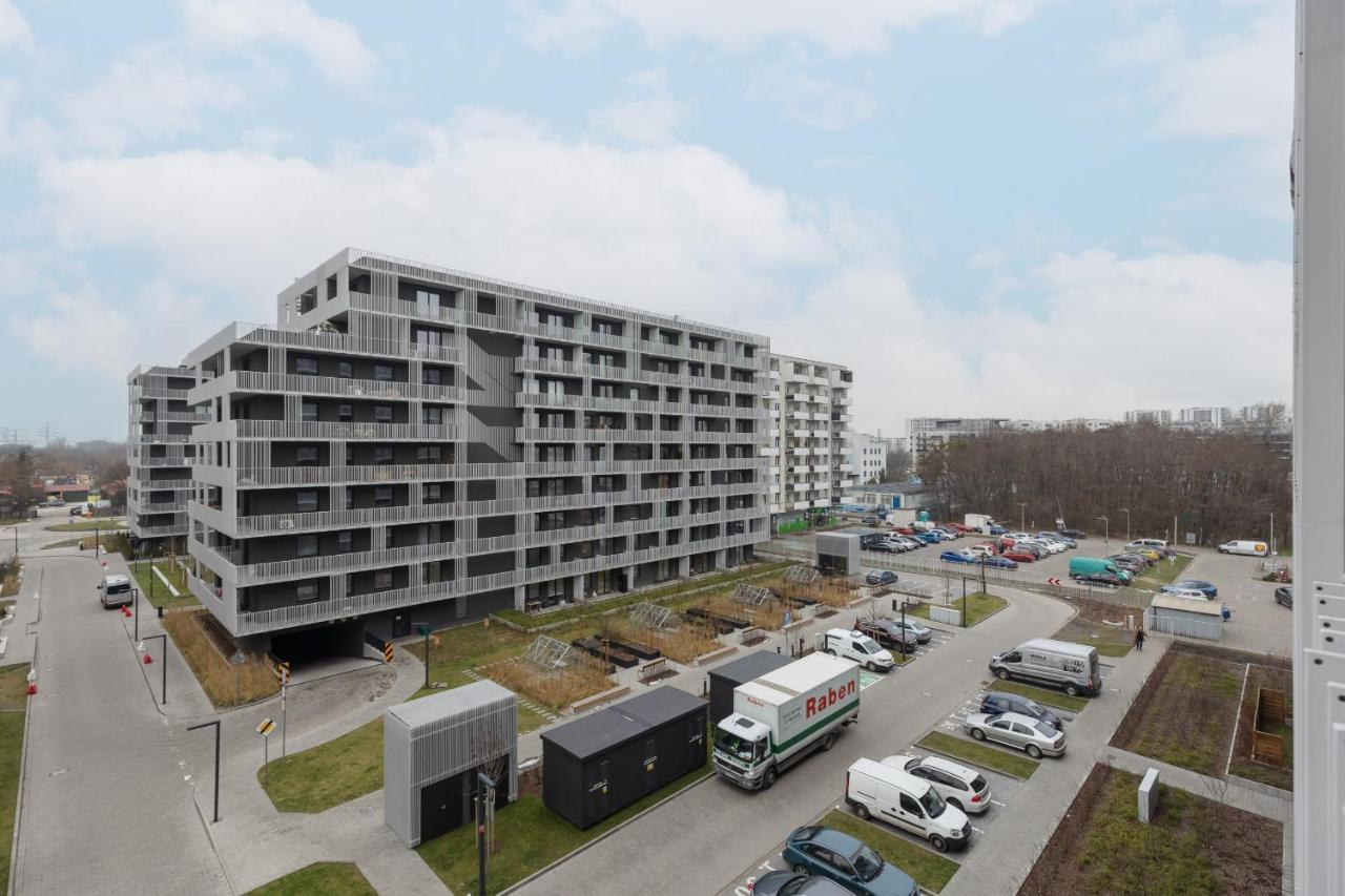 Wola Spacious Flat With Air Conditioning & Balcony By Noclegi Renters Varsóvia Exterior foto